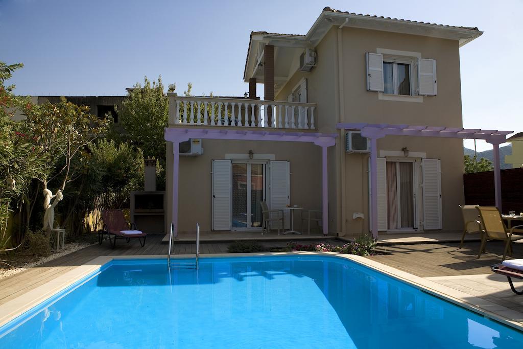 Le Torri Villas By Nidri Holiday Villas Екстер'єр фото