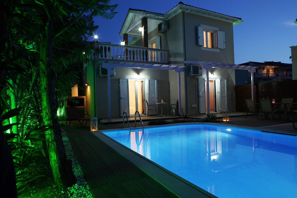 Le Torri Villas By Nidri Holiday Villas Екстер'єр фото