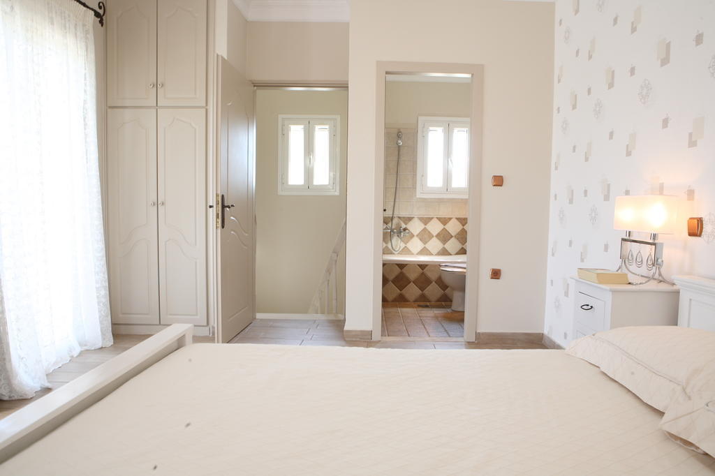 Le Torri Villas By Nidri Holiday Villas Екстер'єр фото