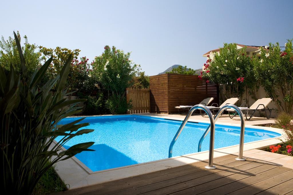 Le Torri Villas By Nidri Holiday Villas Екстер'єр фото